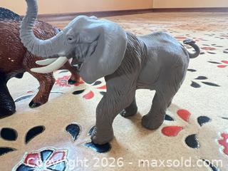 MaxSold Auction: Lot of 5–7 Plastic Animal Figures (Lions, Tiger, Elephant) - Point Edward (Ontario, Canada) SELLER MANAGED Estate Sale Online Auction -  Michigan Avenue