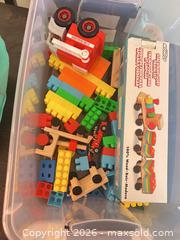 MaxSold Auction: Mixed Children's Toy Lot — Assorted Multicolor Plastic Blocks - Point Edward (Ontario, Canada) SELLER MANAGED Estate Sale Online Auction -  Michigan Avenue