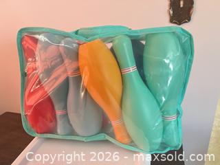 MaxSold Auction: Mixed Children's Toy Lot — Assorted Multicolor Plastic Blocks - Point Edward (Ontario, Canada) SELLER MANAGED Estate Sale Online Auction -  Michigan Avenue