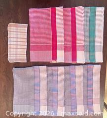MaxSold Auction: Mixed Cotton Towel Lot - Bath, Hand, Washcloths & Kitchen Towels - Point Edward (Ontario, Canada) SELLER MANAGED Estate Sale Online Auction -  Michigan Avenue