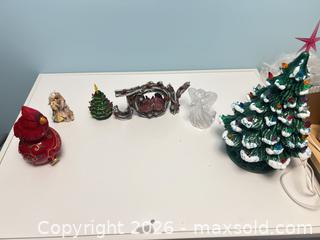 MaxSold Auction: Mixed Holiday / Christmas Decor Assortment — Cardinals, Nativity, Tree - Point Edward (Ontario, Canada) SELLER MANAGED Estate Sale Online Auction -  Michigan Avenue