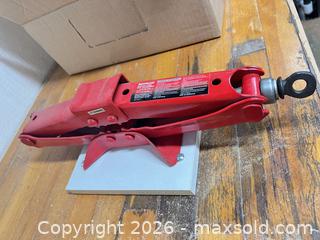 MaxSold Auction: MotoMaster 1/2 Ton Scissor Jack, 4 1/2"–15 1/8" Lift, Red - Point Edward (Ontario, Canada) SELLER MANAGED Estate Sale Online Auction -  Michigan Avenue