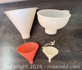 MaxSold Auction: Plastic Funnel Set with Built-In Strainers - Point Edward (Ontario, Canada) SELLER MANAGED Estate Sale Online Auction -  Michigan Avenue