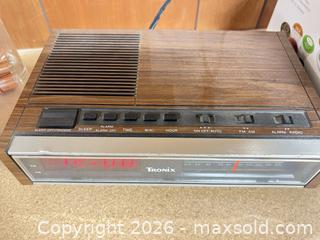 MaxSold Auction: Tronix Clock Radio with Red LED Display, AM/FM, Alarm - Point Edward (Ontario, Canada) SELLER MANAGED Estate Sale Online Auction -  Michigan Avenue