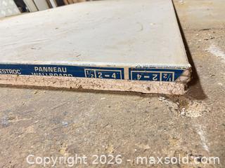 MaxSold Auction: Westroc 1/2 inch Wallboard / Drywall Panels 4 ft x 8 ft (2 sheets) - Point Edward (Ontario, Canada) SELLER MANAGED Estate Sale Online Auction -  Michigan Avenue