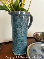 MaxSold Auction: Various Pottery Pieces - Burnaby (British Columbia, Canada) SELLER MANAGED Estate Sale Online Auction - Beresford Street (CONDO)