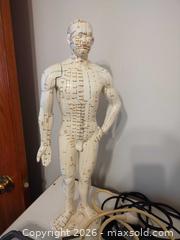 MaxSold Auction: GE LOGIQ i Portable Laptop-Style Ultrasound B - King (Ontario, Canada) Moving Online Auction - Scott Crescent