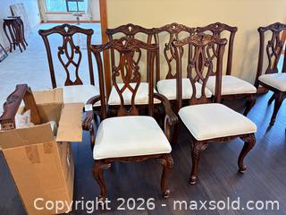 MaxSold Auction: Set of 6 Queen Anne / Chippendale Dining Chairs C - King (Ontario, Canada) Moving Online Auction - Scott Crescent