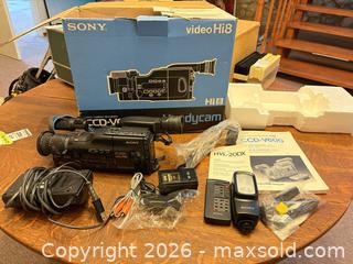 MaxSold Auction: Sony CCD-V600 Hi8 Camcorder B - King (Ontario, Canada) Moving Online Auction - Scott Crescent