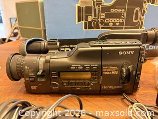 MaxSold Auction: Sony CCD-V600 Hi8 Camcorder B - King (Ontario, Canada) Moving Online Auction - Scott Crescent