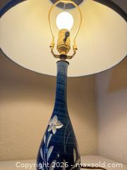 MaxSold Auction: Blue and White Ceramic Table Lamp - Cupertino (California, USA) SELLER MANAGED Downsizing Online Auction - Rollingdell Drive (CONDO)