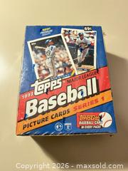 MaxSold Auction: 1993 Topps Series 1 36-Count Hobby/Wax Box - Wake Forest (North Carolina, USA) SELLER MANAGED Downsizing Online Auction -  Marbank Street