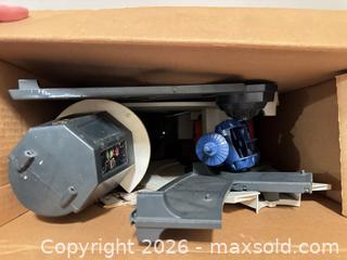 MaxSold Auction: Kenner Star Wars Death Star Space Station Playset (1977 era) - Wake Forest (North Carolina, USA) SELLER MANAGED Downsizing Online Auction -  Marbank Street