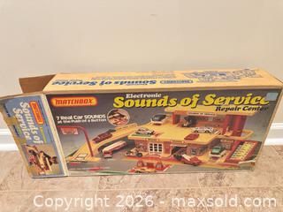 MaxSold Auction: Matchbox Sounds of Service Repair Center Playset - Wake Forest (North Carolina, USA) PARTNER MANAGED Downsizing Online Auction -  Marbank Street