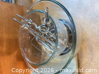 MaxSold Auction: Oster Regency Multi-Function Kitchen Center - Ivory - Wake Forest (North Carolina, USA) PARTNER MANAGED Downsizing Online Auction -  Marbank Street