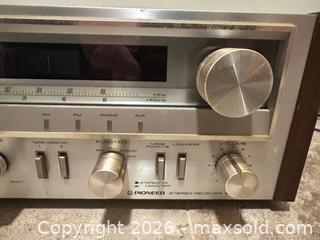 MaxSold Auction: Pioneer SX-3800 Stereo Receiver, Silver Face, Wood Veneer - Wake Forest (North Carolina, USA) SELLER MANAGED Downsizing Online Auction -  Marbank Street