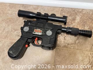 MaxSold Auction: Star Wars (Empire Strikes Back) Plastic Toy Blaster / Prop - Wake Forest (North Carolina, USA) PARTNER MANAGED Downsizing Online Auction -  Marbank Street