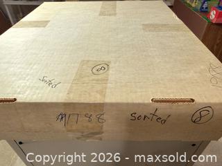 MaxSold Auction: Thousands of 1970s Topps Baseball Cards with Team Checklists - Wake Forest (North Carolina, USA) SELLER MANAGED Downsizing Online Auction -  Marbank Street