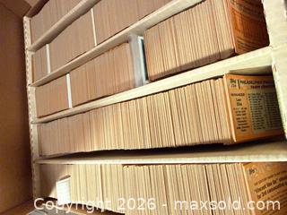 MaxSold Auction: Thousands of 1970s Topps Baseball Cards with Team Checklists - Wake Forest (North Carolina, USA) SELLER MANAGED Downsizing Online Auction -  Marbank Street