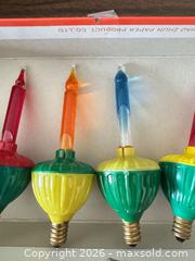 MaxSold Auction: Vintage / retro Bubble Lights Lot of 5 - Wake Forest (North Carolina, USA) PARTNER MANAGED Downsizing Online Auction -  Marbank Street