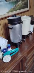 MaxSold Auction: Coffee Perculator Urns, Sir Popcorn Machine, Electric Scrubber, Brush Heads & Charger - St. Catharines (Ontario, Canada) SELLER MANAGED Downsizing Online Auction -  Brookbanks Drive