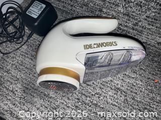 MaxSold Auction: Electric fabric shaver - Saanich (British Columbia, Canada) SELLER MANAGED Downsizing Online Auction - Viaduct Avenue East