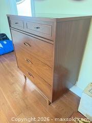 MaxSold Auction: Mid-Century Solid Wood Kroehler 4-Drawer Dresser, Stained Natural Finish - Victoria (British Columbia, Canada) PARTNER MANAGED Estate Sale Online Auction - Haida Drive