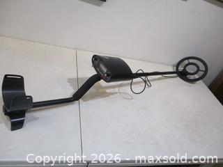 MaxSold Auction: Bounty Hunter Metal Detector, TRACKER IV. - Toronto (Ontario, Canada) SELLER MANAGED Estate Sale Online Auction - Annette Street