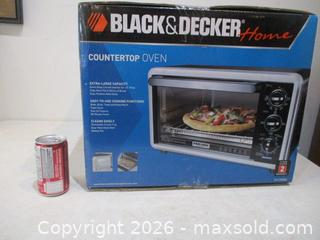 MaxSold Auction: New Black & Decker Countertop Oven. Fits a 12 Inch Pizza. Extra Large Capacity.  - Toronto (Ontario, Canada) SELLER MANAGED Estate Sale Online Auction - Annette Street