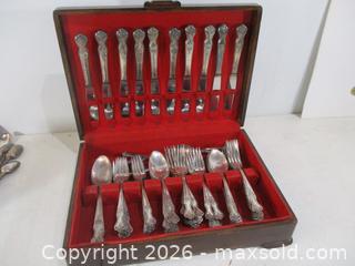 MaxSold Auction: Rogers Bros, Magnolia Silver-Plate Cutlery Set. - Toronto (Ontario, Canada) SELLER MANAGED Estate Sale Online Auction - Annette Street
