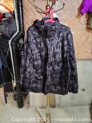 MaxSold Auction: Humtto men's outdoor waterproof jacket - Toronto (Ontario, Canada) SELLER MANAGED Downsizing Online Auction - Pilkington