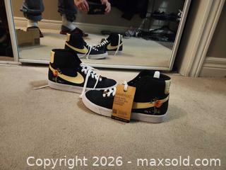 MaxSold Auction: Nike Blazer Mid '77 "Pomegranate - Toronto (Ontario, Canada) SELLER MANAGED Downsizing Online Auction - Pilkington