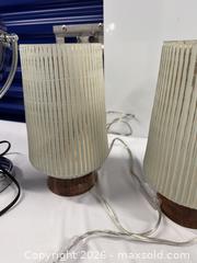 MaxSold Auction: 2 lamps and lighted mirror - Hanover Township (Pennsylvania, USA) PARTNER MANAGED Downsizing Online Auction - Airport Road (STORAGE)              