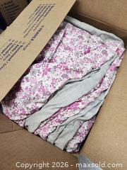 MaxSold Auction: Blankets - Hanover Township (Pennsylvania, USA) PARTNER MANAGED Downsizing Online Auction - Airport Road (STORAGE)              