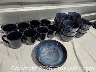 MaxSold Auction: Blue dish set - Hanover Township (Pennsylvania, USA) PARTNER MANAGED Downsizing Online Auction - Airport Road (STORAGE)              