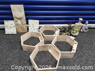 MaxSold Auction: Home decor - Hanover Township (Pennsylvania, USA) PARTNER MANAGED Downsizing Online Auction - Airport Road (STORAGE)              