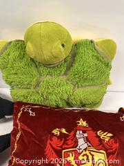 MaxSold Auction: Kids pillows and stuffed animals - Hanover Township (Pennsylvania, USA) PARTNER MANAGED Downsizing Online Auction - Airport Road (STORAGE)              