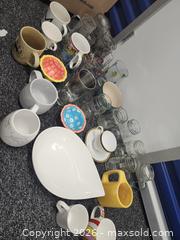 MaxSold Auction: Kitchen drinkware - Hanover Township (Pennsylvania, USA) PARTNER MANAGED Downsizing Online Auction - Airport Road (STORAGE)              