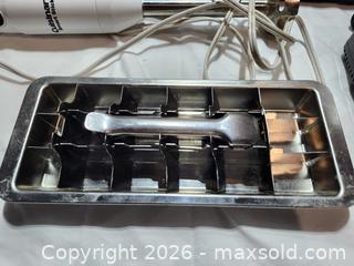 MaxSold Auction: Kitchen Lot - Hanover Township (Pennsylvania, USA) PARTNER MANAGED Downsizing Online Auction - Airport Road (STORAGE)              