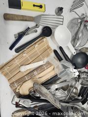 MaxSold Auction: Kitchen lot - Hanover Township (Pennsylvania, USA) PARTNER MANAGED Downsizing Online Auction - Airport Road (STORAGE)              