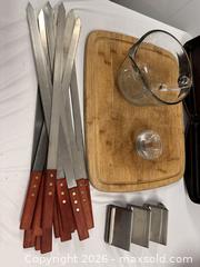 MaxSold Auction: Kitchen lot - Hanover Township (Pennsylvania, USA) PARTNER MANAGED Downsizing Online Auction - Airport Road (STORAGE)              