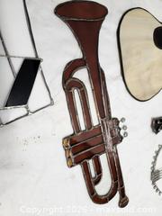 MaxSold Auction: Musical stained glass - Hanover Township (Pennsylvania, USA) PARTNER MANAGED Downsizing Online Auction - Airport Road (STORAGE)              