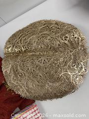 MaxSold Auction: Tablecloth, kitchen towel, placemats (10) - Hanover Township (Pennsylvania, USA) PARTNER MANAGED Downsizing Online Auction - Airport Road (STORAGE)              