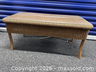 MaxSold Auction: Wicker outdoor coffee table - Hanover Township (Pennsylvania, USA) PARTNER MANAGED Downsizing Online Auction - Airport Road (STORAGE)              