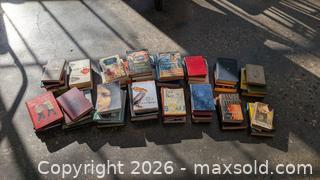 MaxSold Auction: Assorted Books: Collection 3  (Blue Stripe) - Mississauga (Ontario, Canada) SELLER MANAGED Charity/Fundraising Online Auction - Lakeshore Road East