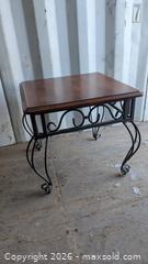 MaxSold Auction: End Table/Coffee table - Mississauga (Ontario, Canada) SELLER MANAGED Charity/Fundraising Online Auction - Lakeshore Road East