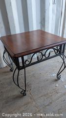 MaxSold Auction: End Table/Coffee table - Mississauga (Ontario, Canada) SELLER MANAGED Charity/Fundraising Online Auction - Lakeshore Road East