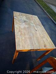 MaxSold Auction: Oak Table - Mississauga (Ontario, Canada) SELLER MANAGED Charity/Fundraising Online Auction - Lakeshore Road East