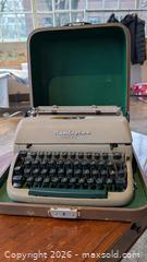 MaxSold Auction: Vintage Remington Typewriter - Mississauga (Ontario, Canada) SELLER MANAGED Charity/Fundraising Online Auction - Lakeshore Road East