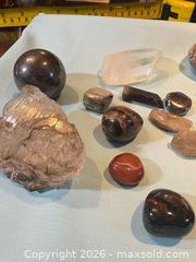 MaxSold Auction: Assorted Gemstones & Crystals Lot — 16–25 Pieces - Maple Ridge (British Columbia, Canada) PARTNER MANAGED Estate Sale Online Auction - Blanshard Street
